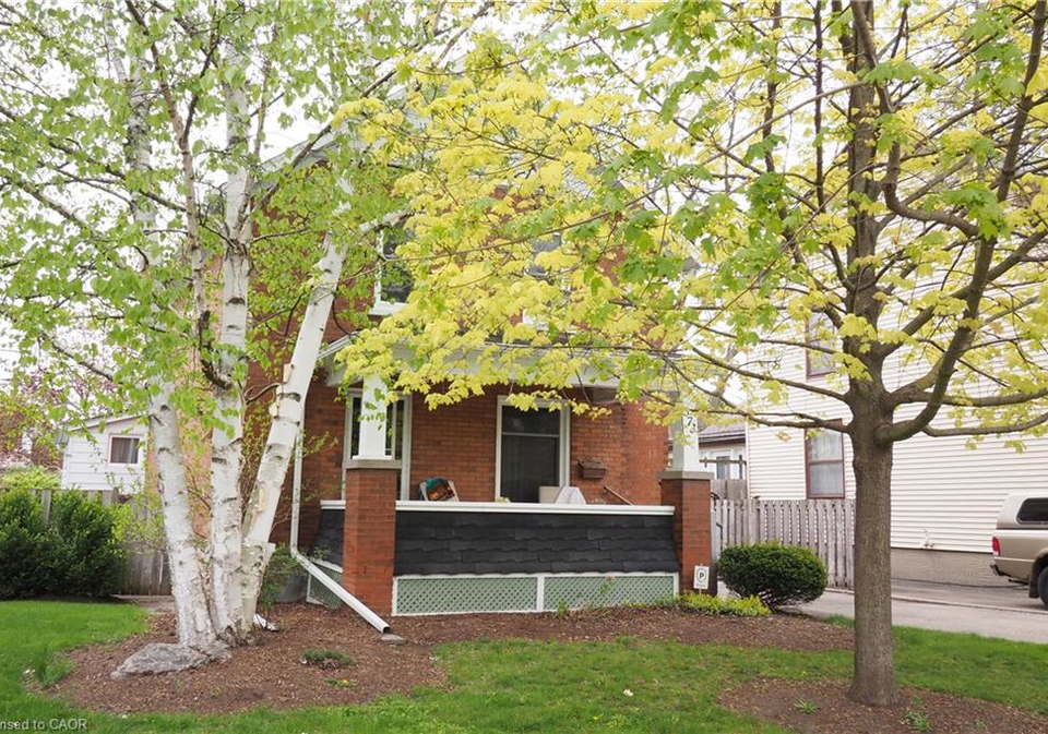 373-garden-street-cambridge-ontario-40817668