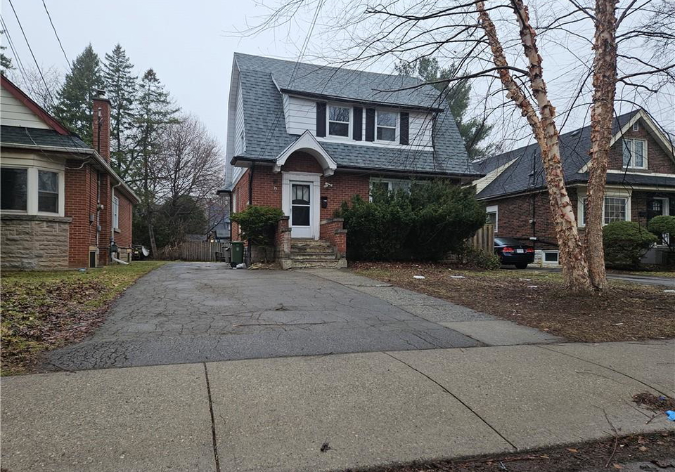 35-kingsmount-street-n-hamilton-ontario-40817677