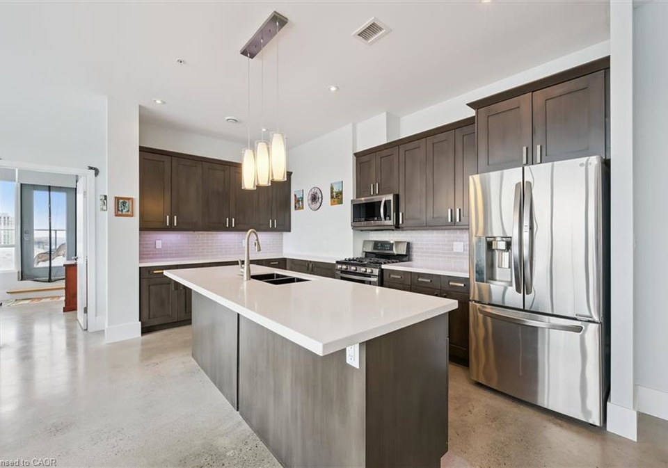 1-victoria-street-kitchener-ontario-40817778