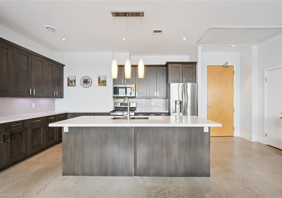 1-victoria-street-kitchener-ontario-40817778