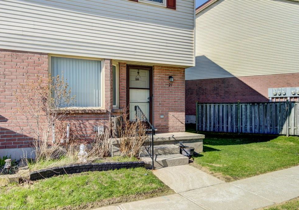 1093-nellis-street-woodstock-ontario-40817814