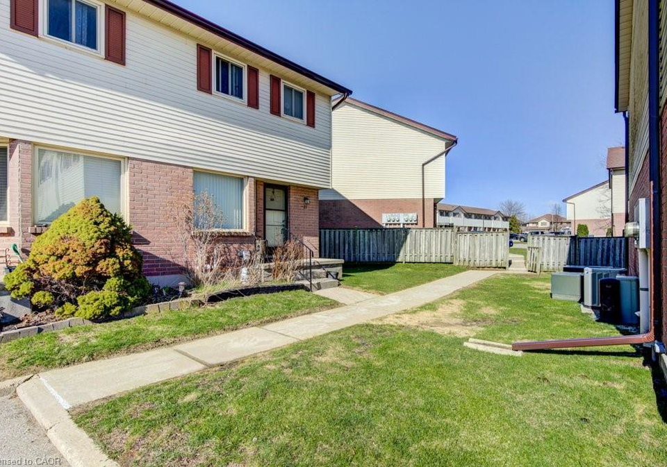 1093-nellis-street-woodstock-ontario-40817814