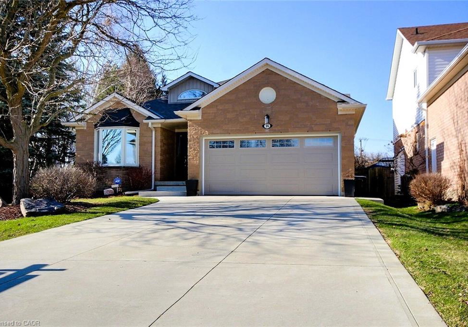 16-sullivan-court-cambridge-ontario-40817875