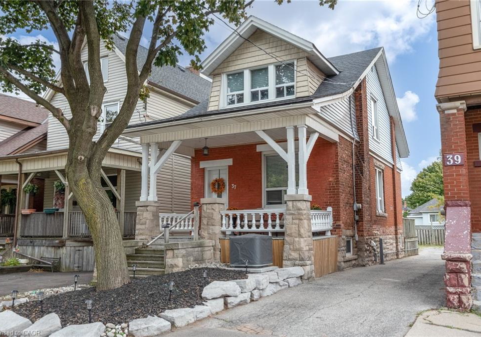 37-cliff-avenue-hamilton-ontario-40817883