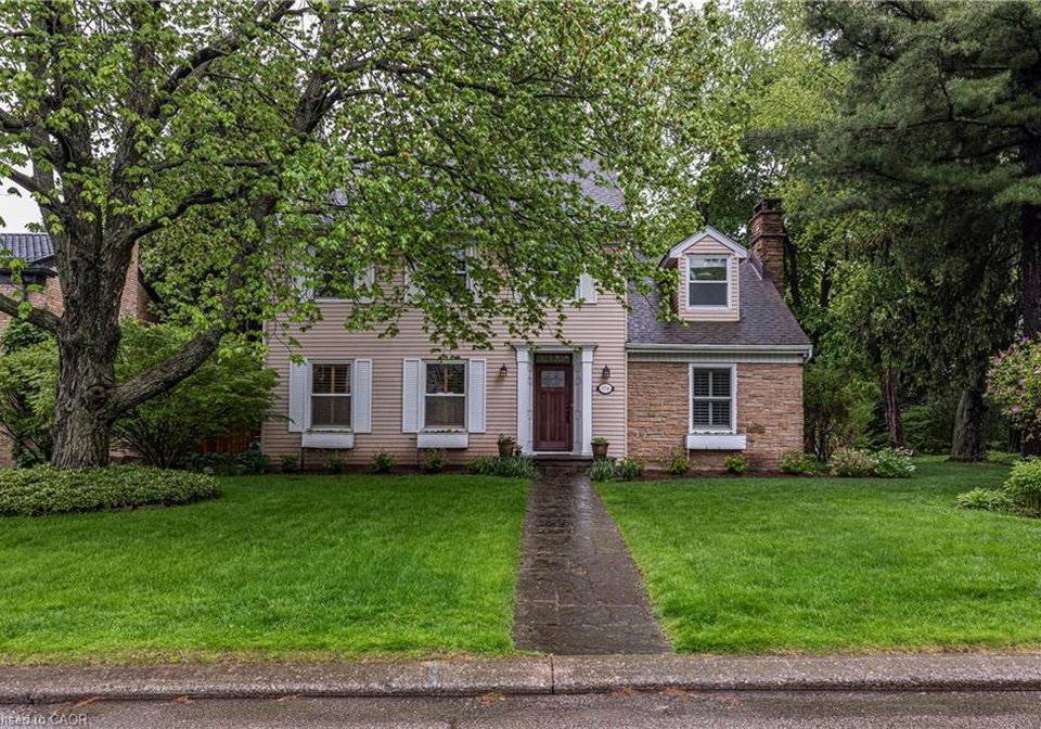 134-broad-leaf-crescent-ancaster-ontario-40817888