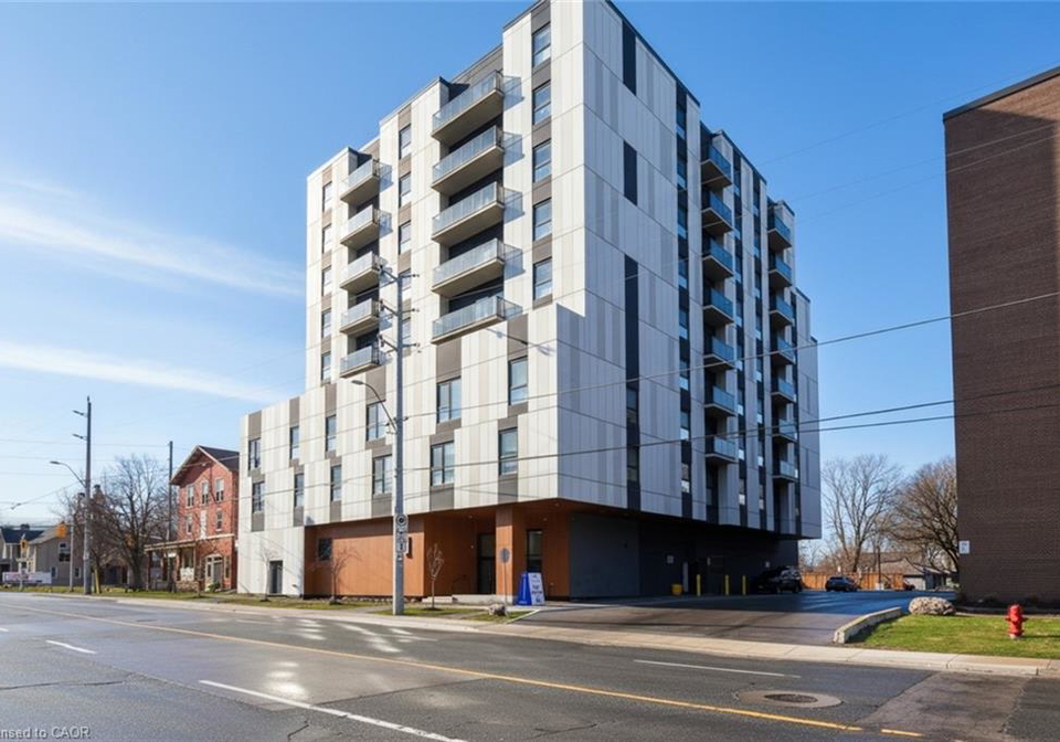 71-main-street-dundas-ontario-40817893