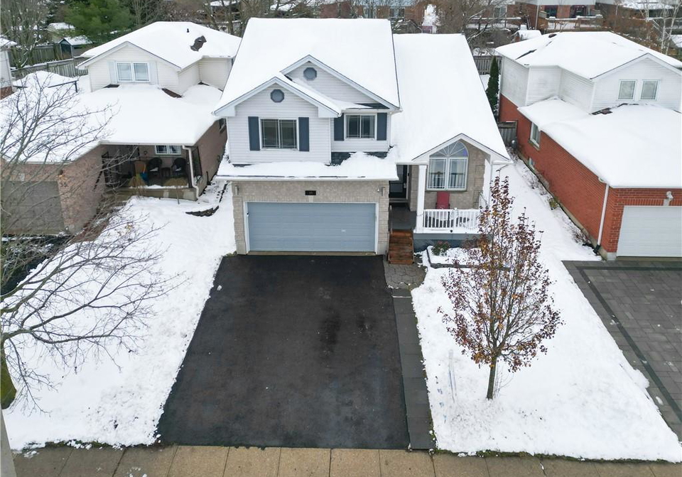 39-endeavour-drive-cambridge-ontario-40817913