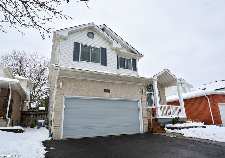 39-endeavour-drive-cambridge-ontario-40817913