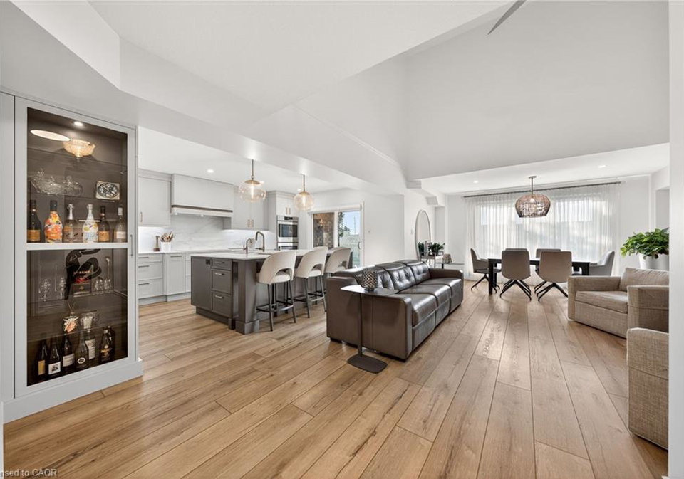 31-townsend-drive-breslau-ontario-40817986