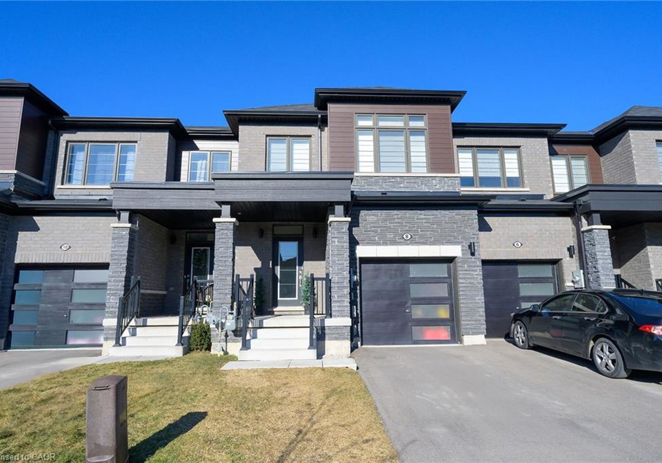 8-owl-lane-caledonia-ontario-40817989