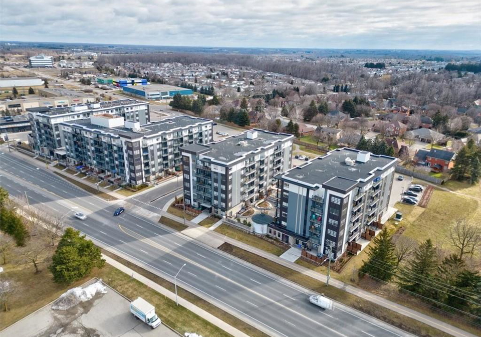 243-northfield-drive-e-waterloo-ontario-40817994