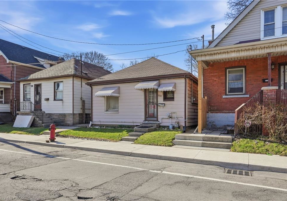 1382-cannon-street-e-hamilton-ontario-40817999