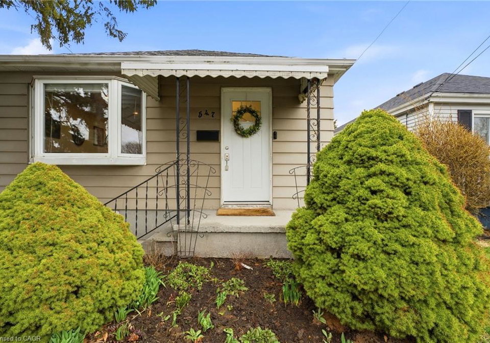 547-cochrane-road-hamilton-ontario-40818030