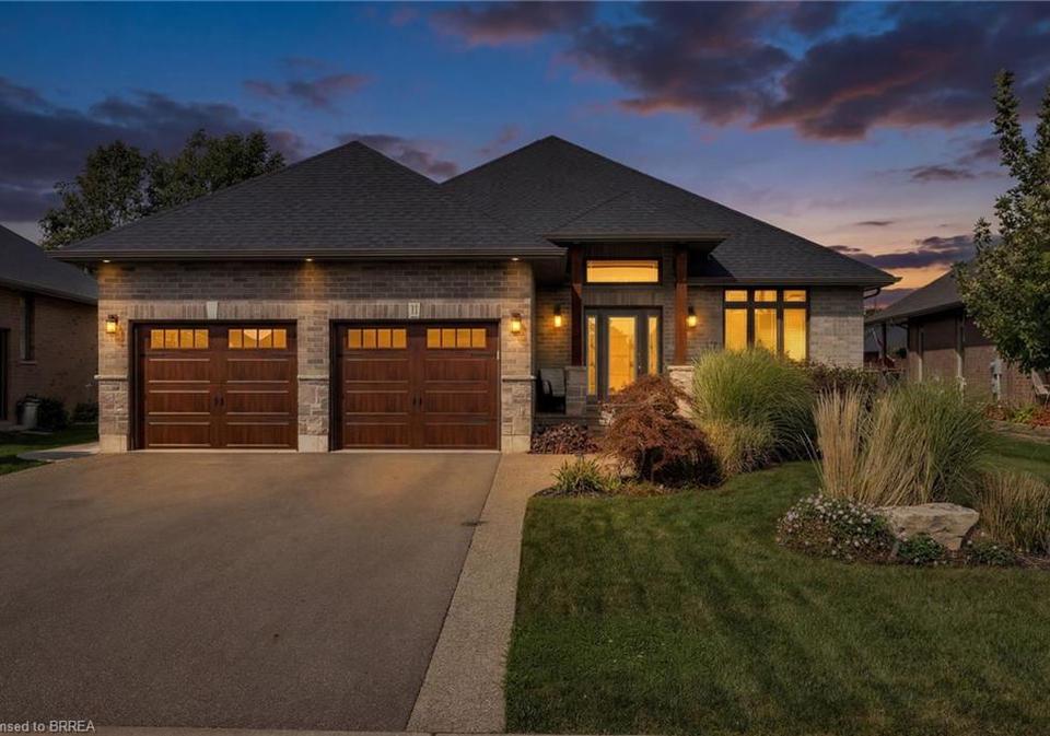 11-sycamore-drive-port-dover-ontario-40818059