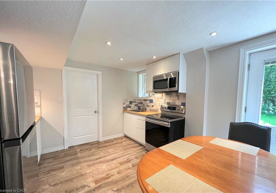 381-vogel-place-waterloo-ontario-40818065