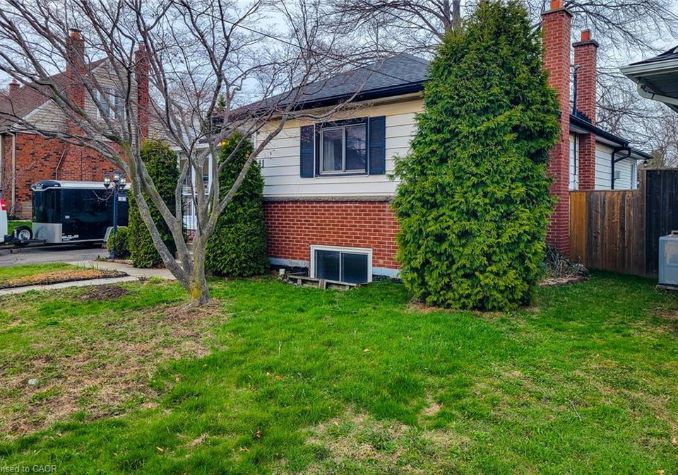 11-collegiate-avenue-stoney-creek-ontario-40818113