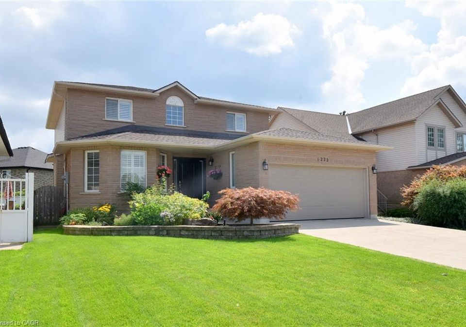 1223-upper-paradise-road-hamilton-ontario-40818210