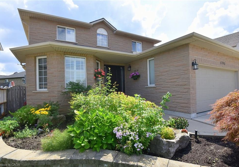 1223-upper-paradise-road-hamilton-ontario-40818210