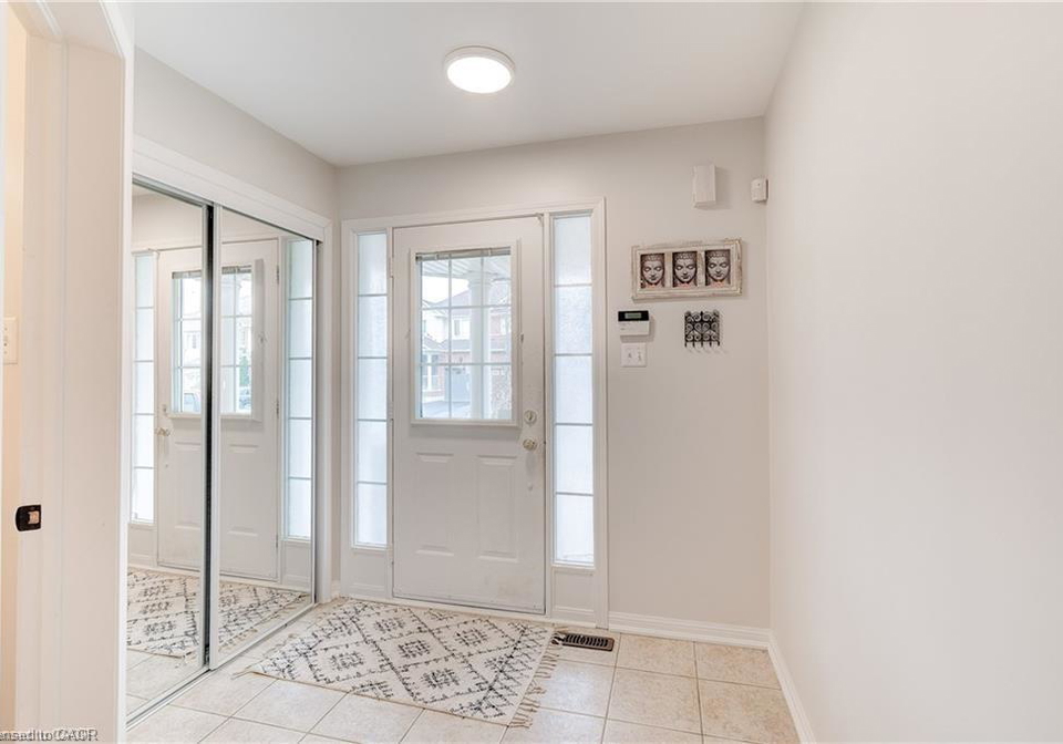 1004-donnelly-street-milton-ontario-40818217