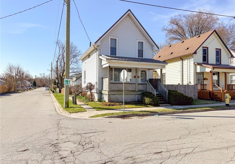 42-patterson-street-simcoe-ontario-40818243