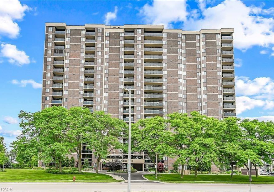 301-frances-avenue-stoney-creek-ontario-40818247
