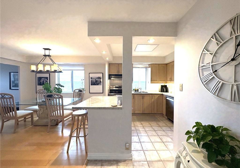 301-frances-avenue-stoney-creek-ontario-40818247
