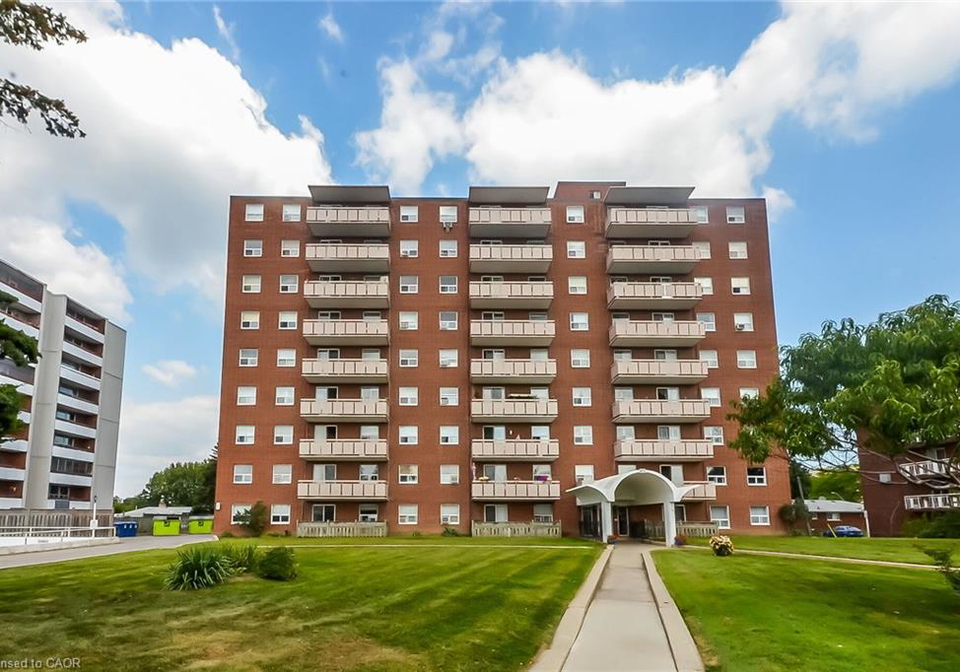 851-queenston-road-stoney-creek-ontario-40818312