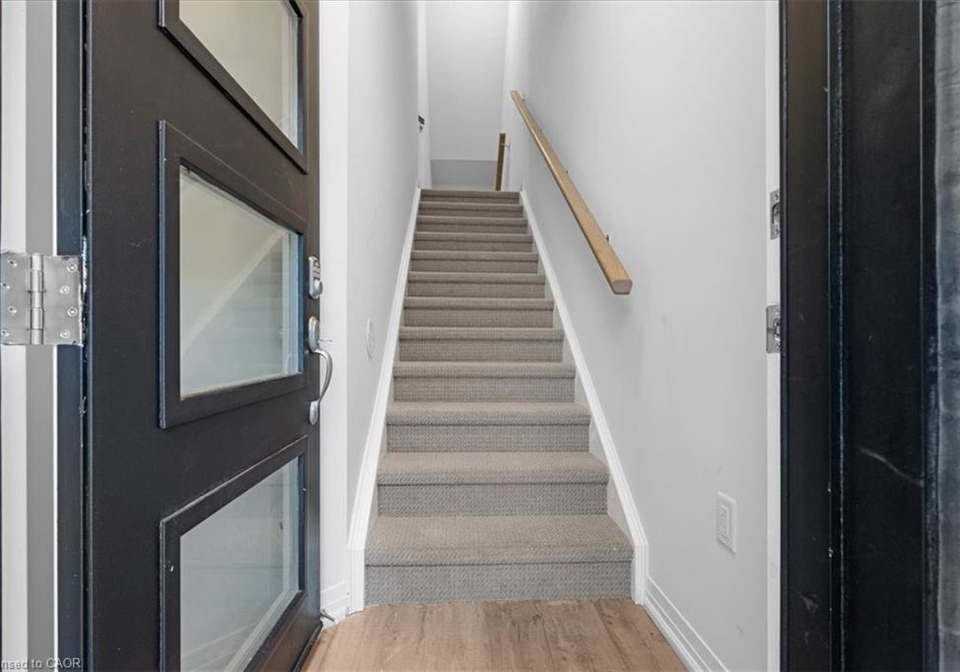 155-equestrian-way-cambridge-ontario-40818334