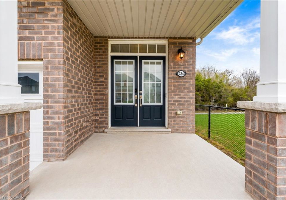 334-dolman-street-woolwich-ontario-40818359