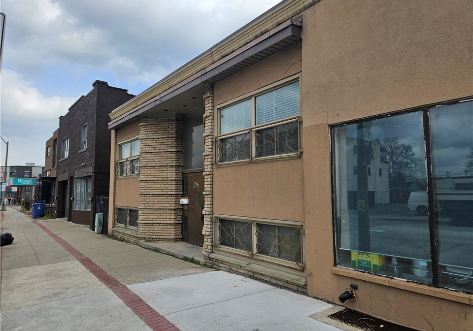 216-parkdale-avenue-n-hamilton-ontario-40818365