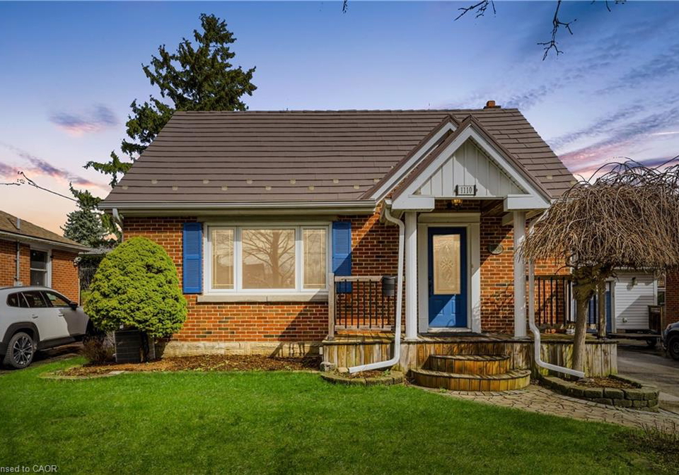 1110-eagle-street-n-cambridge-ontario-40818420