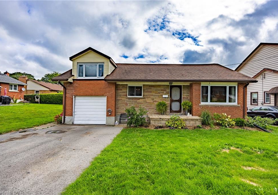 5-bint-avenue-simcoe-ontario-40818430