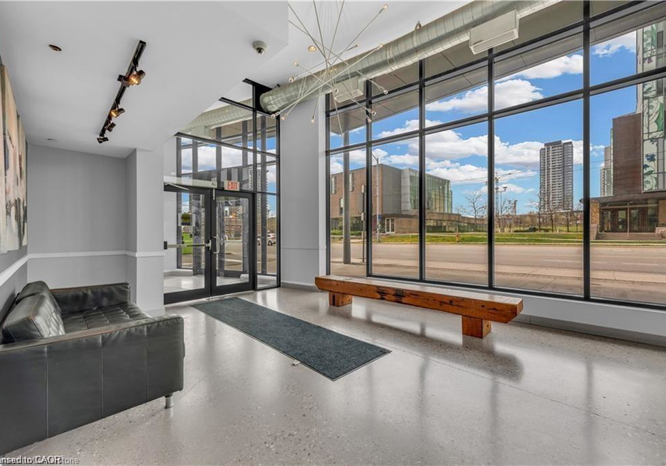 1-victoria-street-s-kitchener-ontario-40818551