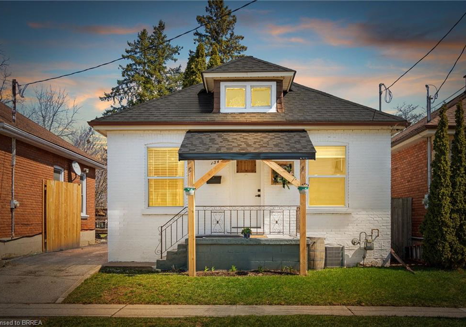 134-superior-street-brantford-ontario-40818561