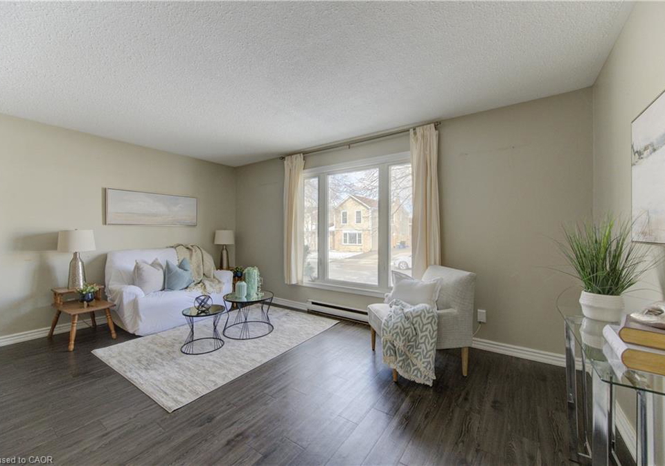 184-silver-aspen-crescent-kitchener-ontario-40818578