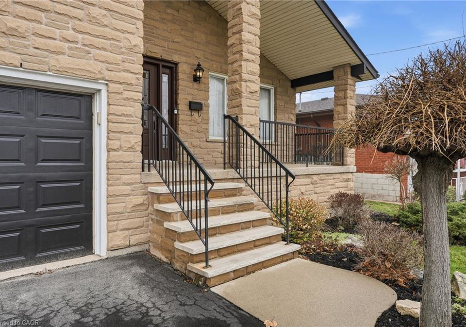 783-stone-church-road-e-hamilton-ontario-40818601