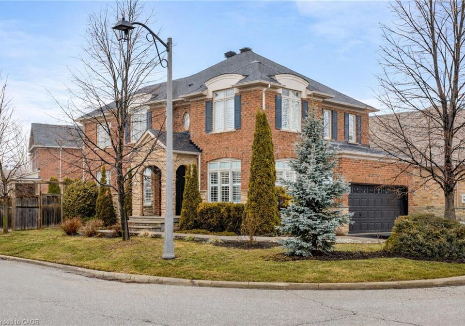 2213-littondale-lane-oakville-ontario-40818684