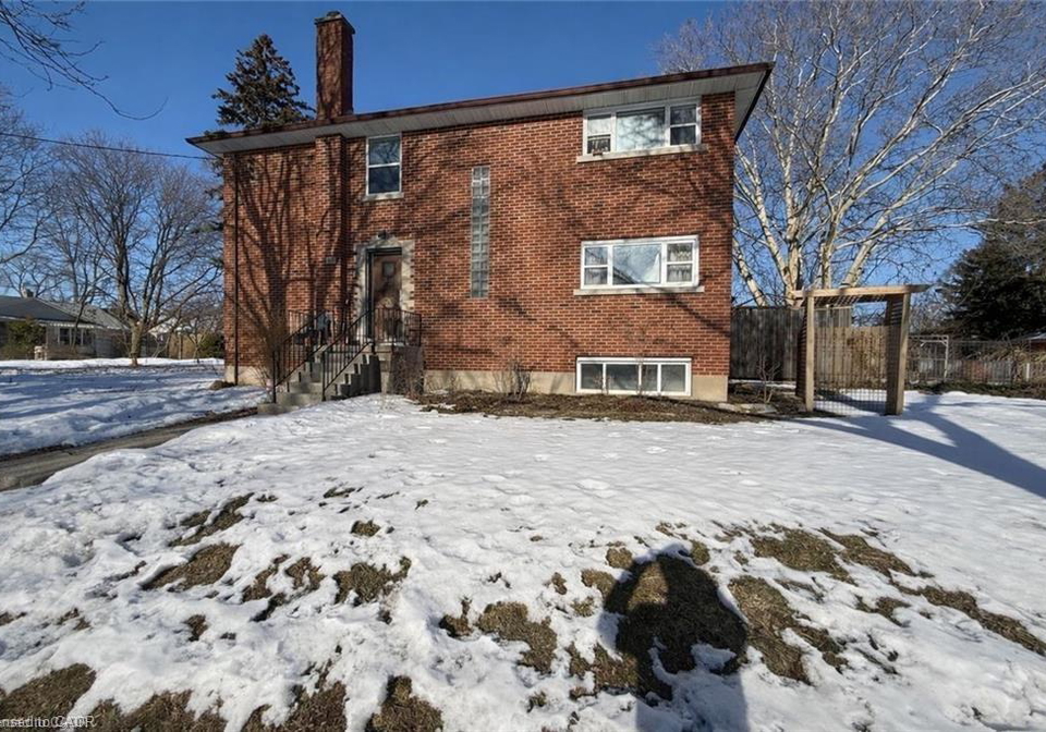 180-becker-street-kitchener-ontario-40818726
