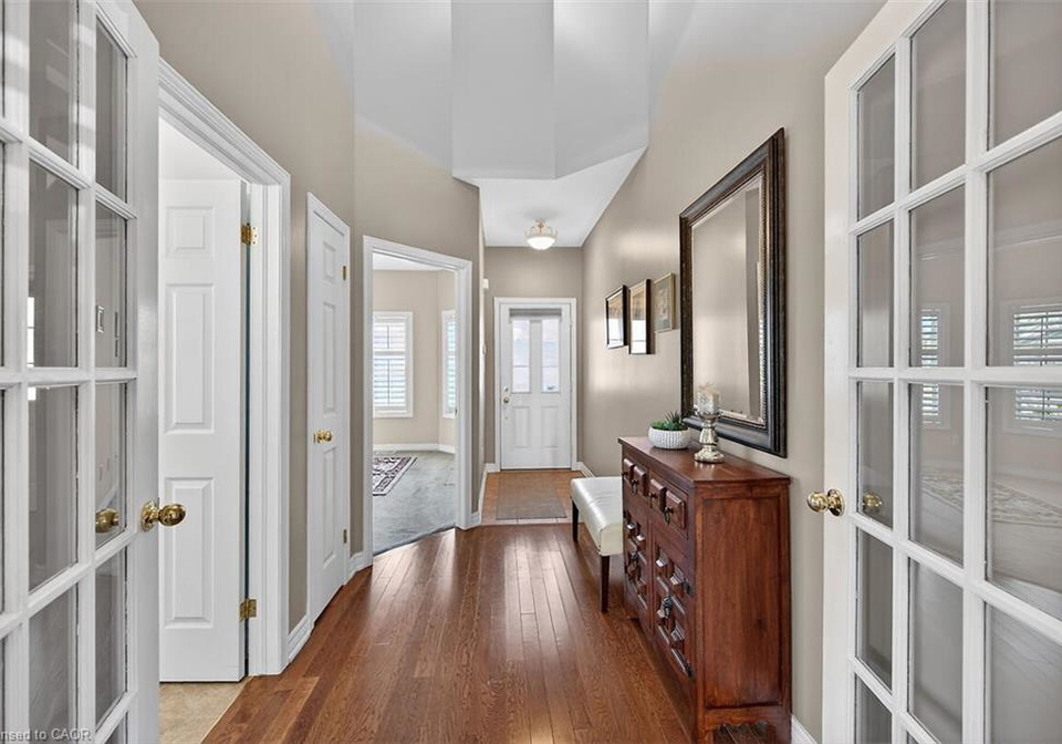 48-hallmark-trail-hamilton-ontario-40818729