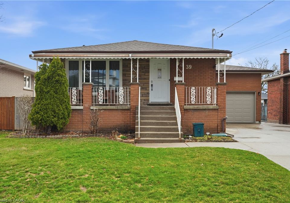 39-honeywell-drive-hamilton-ontario-40818732