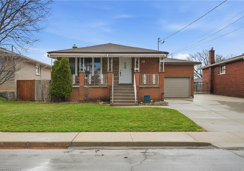 39-honeywell-drive-hamilton-ontario-40818732