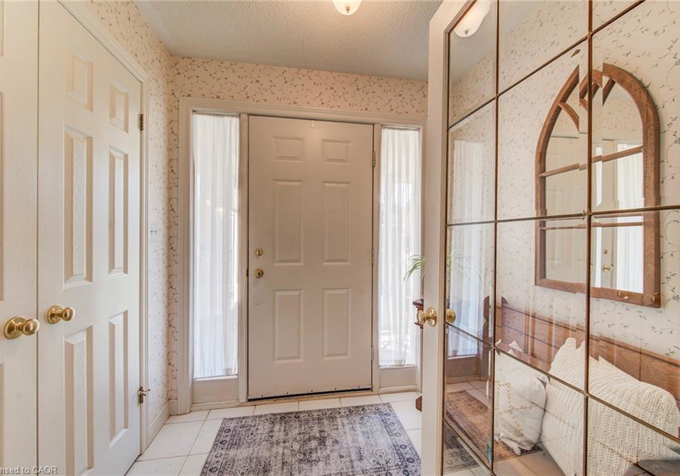 72-westforest-trail-kitchener-ontario-40818743