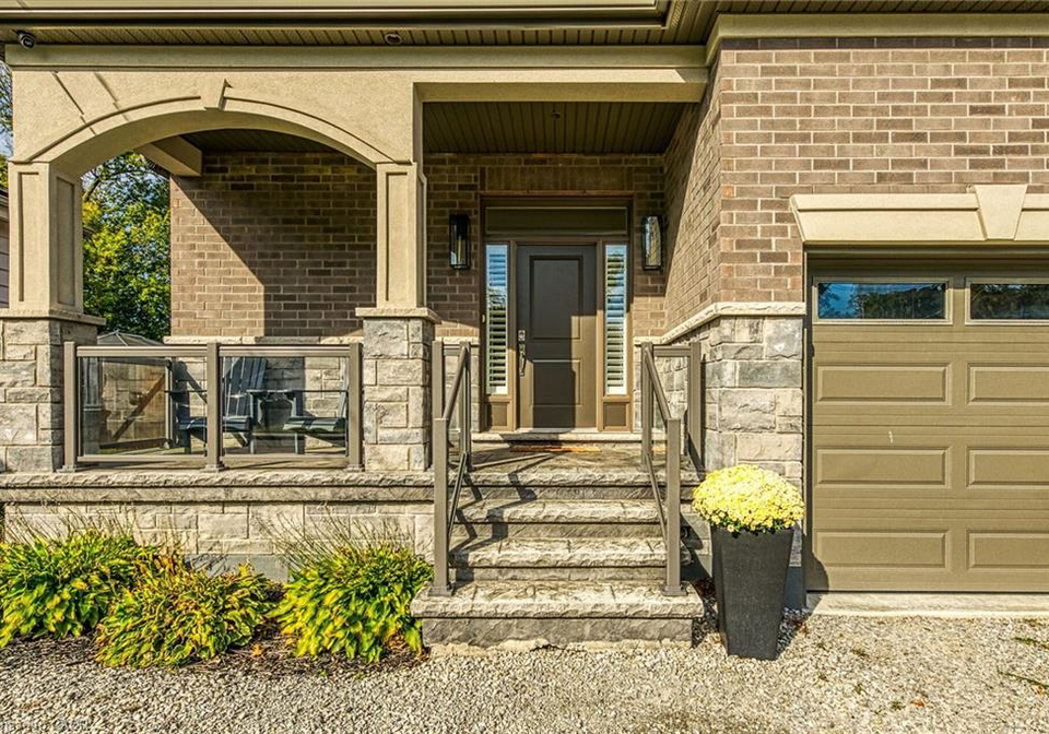18-david-avenue-hamilton-ontario-40818753