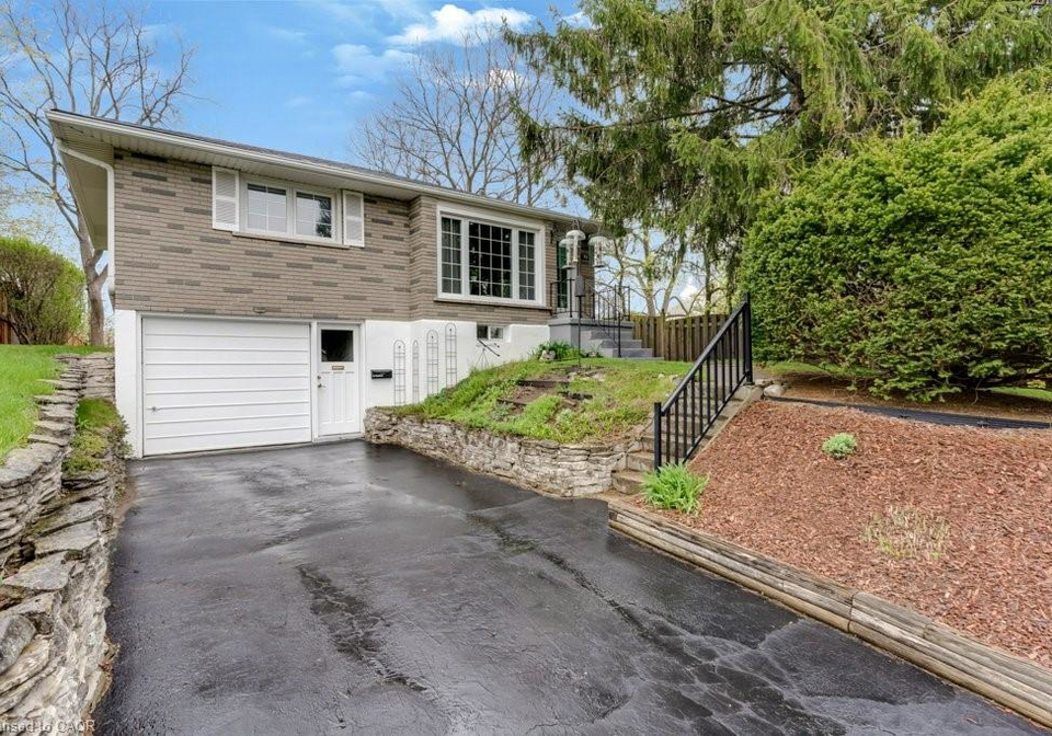 23-edward-street-cambridge-ontario-40818760
