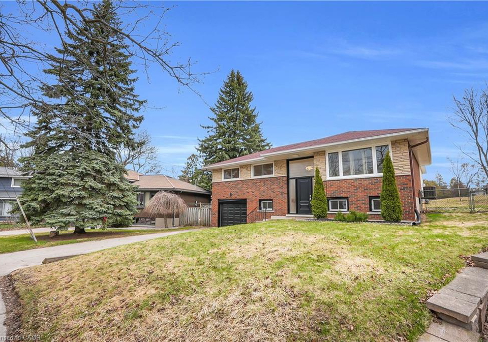 37-nicklin-crescent-guelph-ontario-40818776