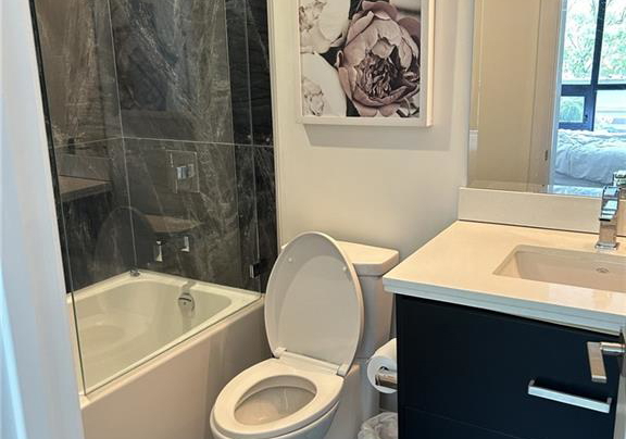 101-locke-street-hamilton-ontario-40818786