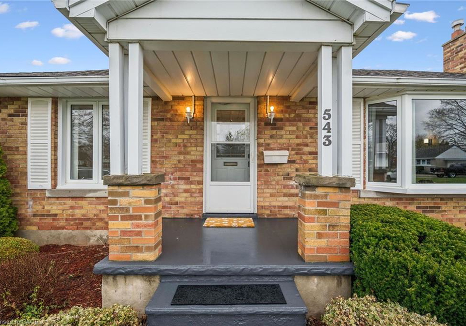 543-philip-crescent-cambridge-ontario-40818795