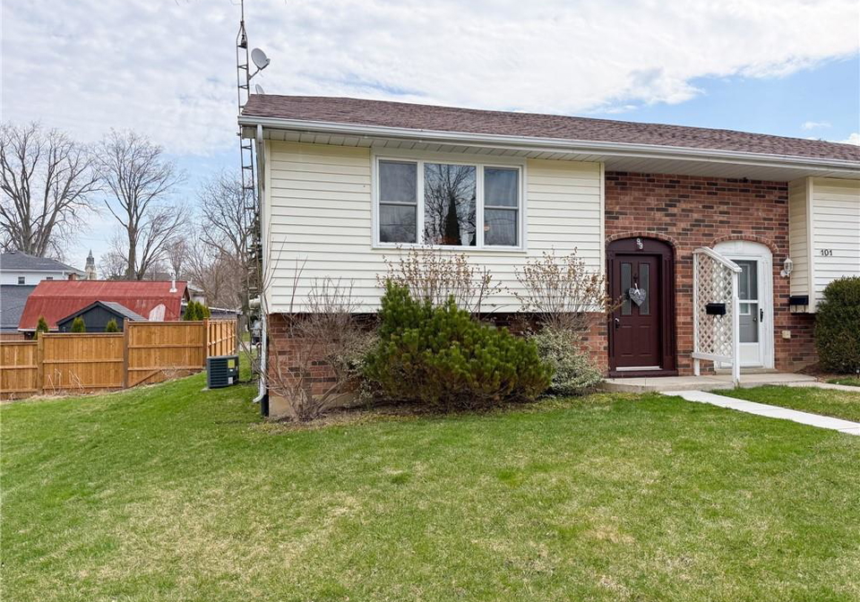 99-wellington-street-waterford-ontario-40818798