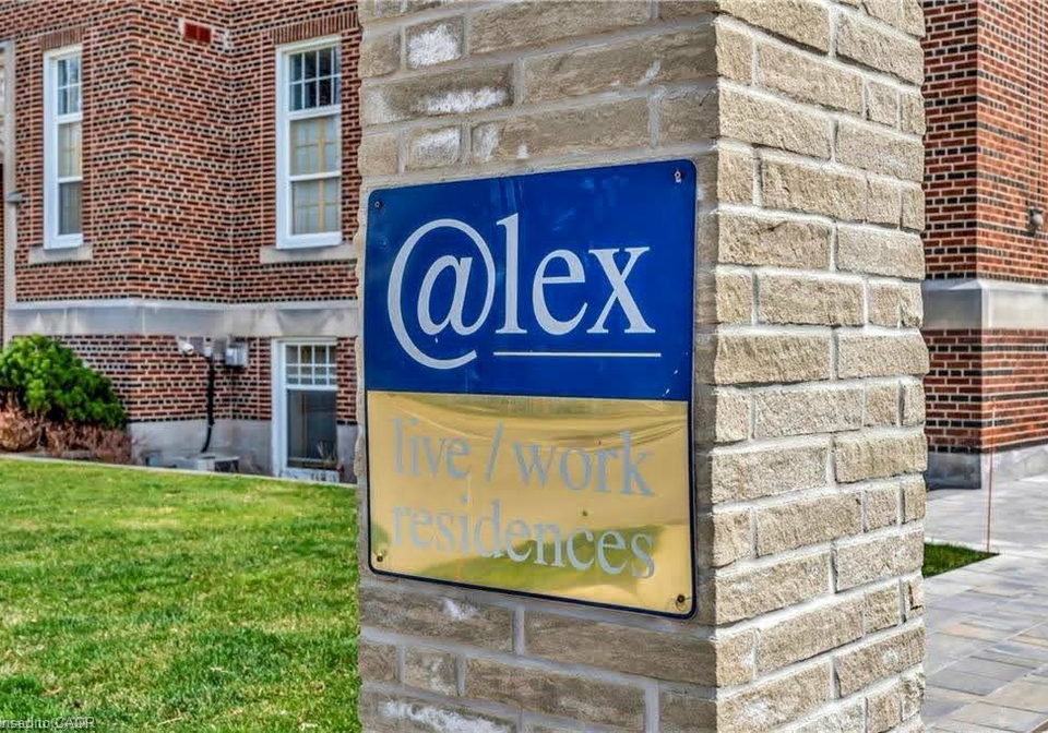 35-alexandra-avenue-waterloo-ontario-40818846