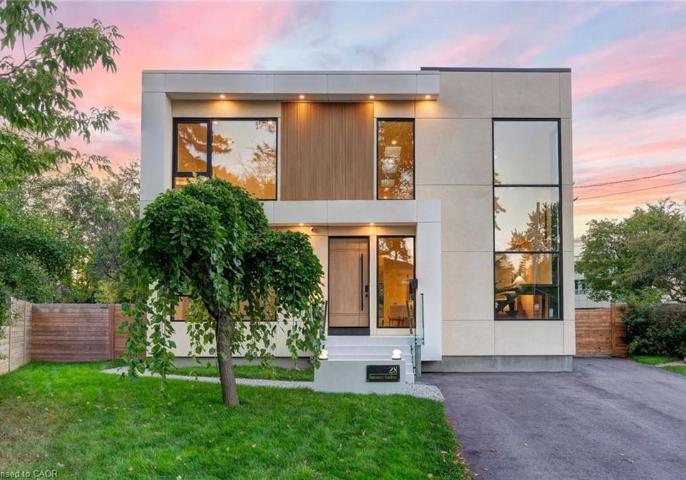 28-dunsmore-garden-toronto-ontario-40818854